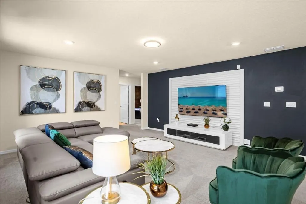 7 Bedrooms- 6 Bathrooms- Windsor Island 4057 La Davenport 0*,  United States
