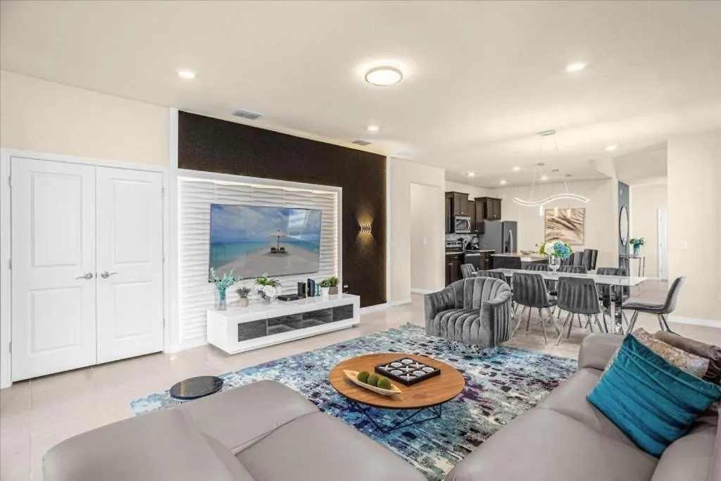 Holiday home 7 Bedrooms- 6 Bathrooms- Windsor Island 4057 La Davenport